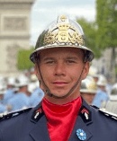 Alexandre en tenue de la Brigade de sapeurs-pompiers de Paris